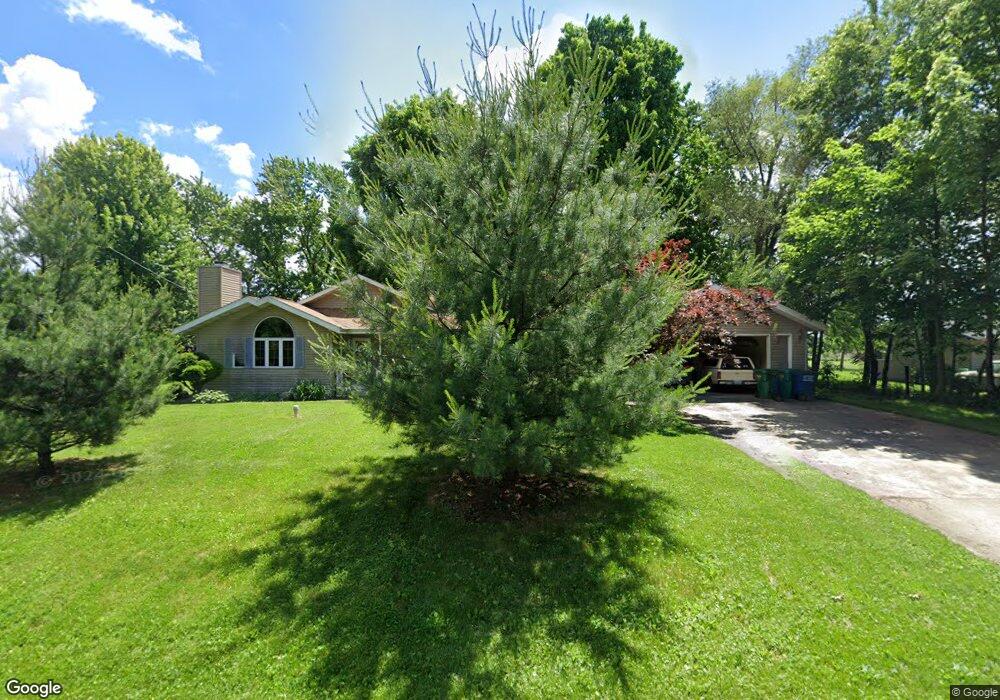 834 E 400 S, La Porte, IN 46350 - photo 1