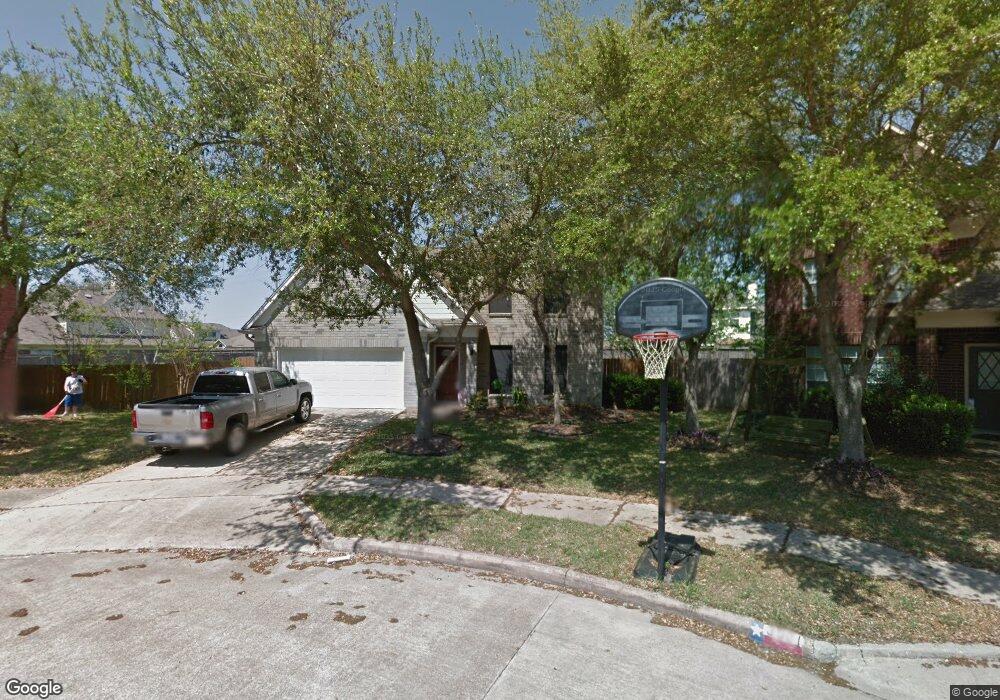 3902 Cedarwood Dr, Pearland, TX 77584 - photo 1