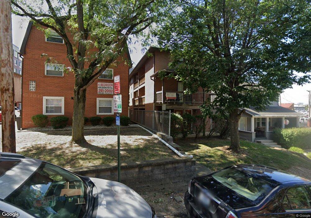 257 W Norwich Ave, Columbus, OH 43201 - photo 1