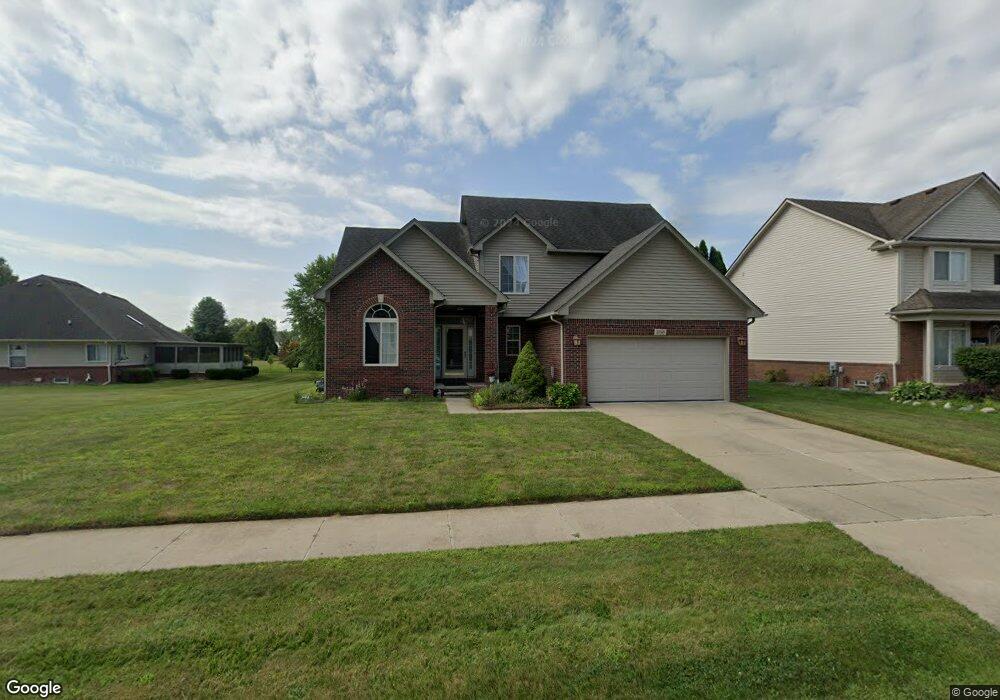 30645 Upland Dr unit 67, New Boston, MI 48164 - photo 1