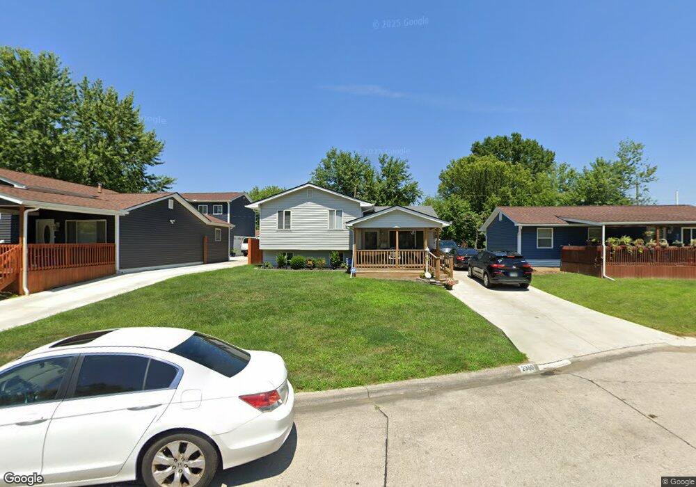 2360 Dunning Ct, Columbus, OH 43219 - photo 1