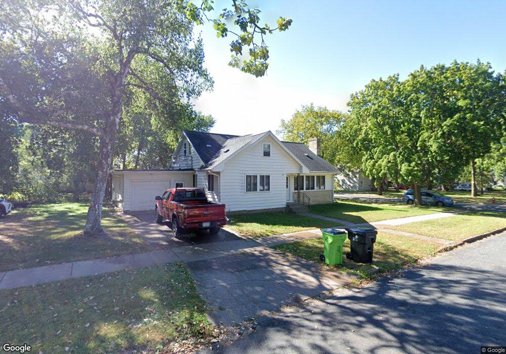 802 12th Ave E, Menomonie, WI 54751 - photo 1