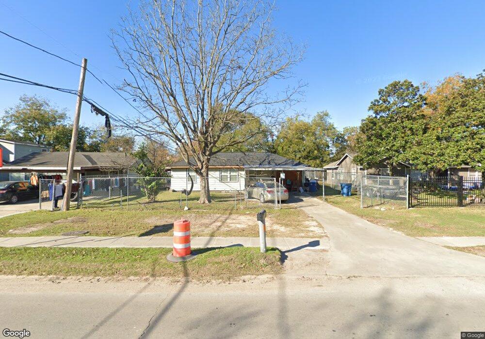 11013 Bentley St, Houston, TX 77093 - photo 1