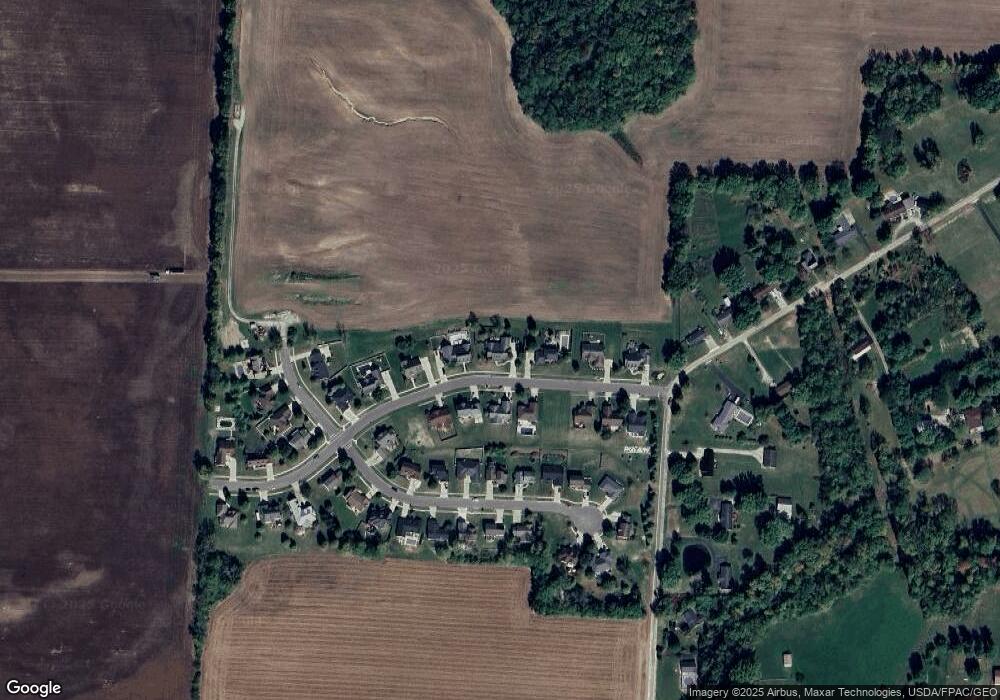 1340 Eastwood Dr, Circleville, OH 43113 - photo 1