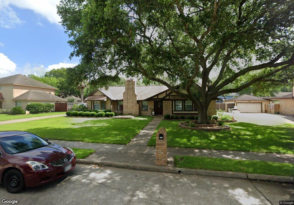 1813 Talon Dr, Friendswood, TX 77546 - photo 1