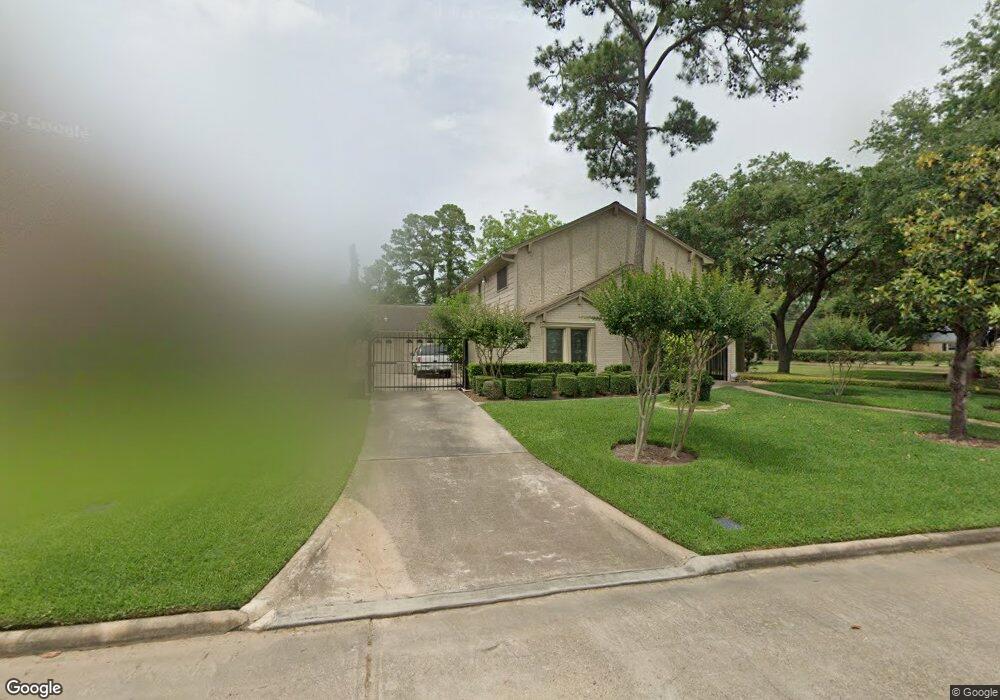 14002 Pebblebrook Dr, Houston, TX 77079 - photo 1