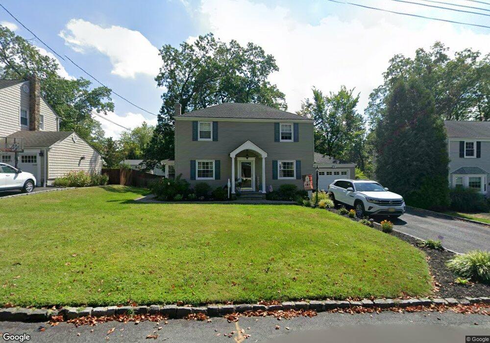 50 Wellington Rd, Livingston, NJ 07039 - photo 1