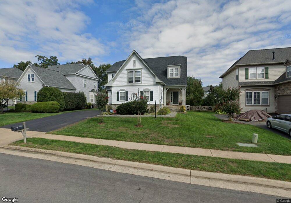 9057 Roaring Spring Loop, Bristow, VA 20136 - photo 1