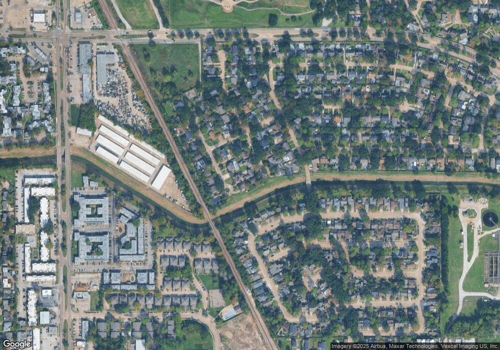 5507 Oak Trail Ln, Houston, TX 77091 - photo 1