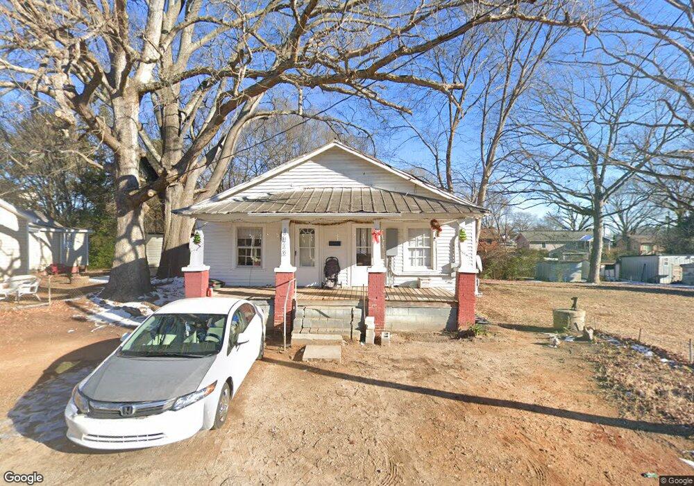 1010 Burton St, Roanoke Rapids, NC 27870 - photo 1
