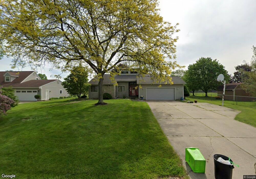 3030 Beechtree Ln, Flushing, MI 48433 - photo 1