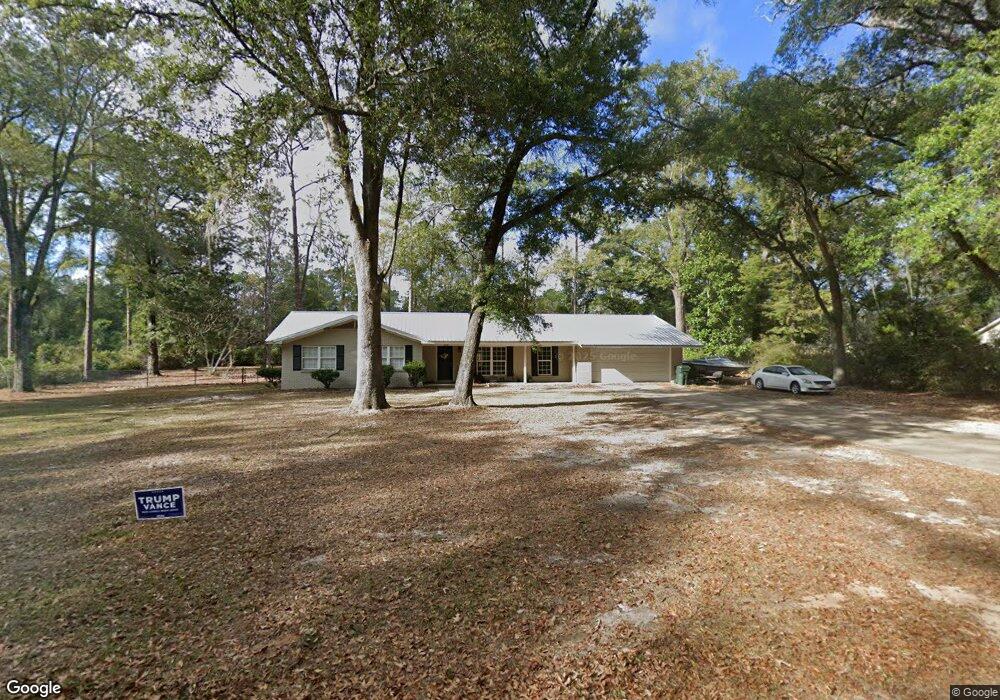 1605 Twin Lakes Dr, Bainbridge, GA 39819 - photo 1