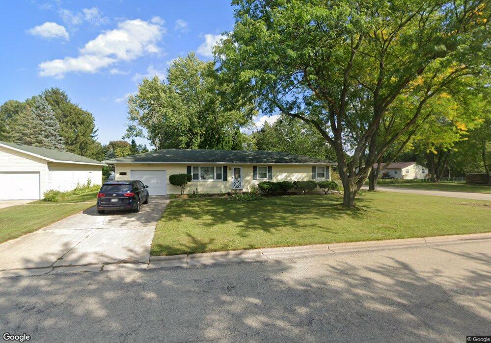 201 N Kerch St, Brooklyn, WI 53521 - photo 1