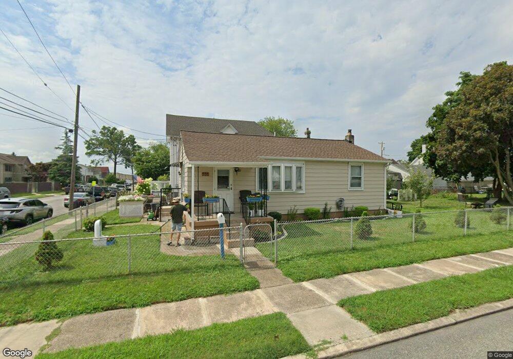 516 E 2nd St, Essington, PA 19029 - photo 1
