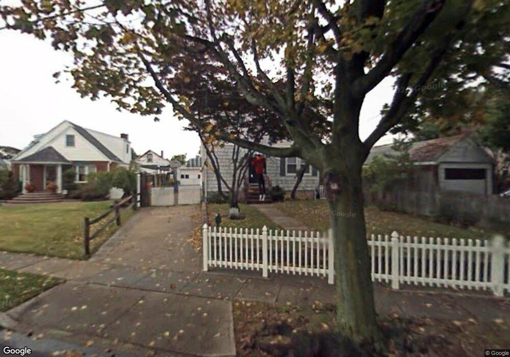 914 Adams Ave, Franklin Square, NY 11010 - photo 1