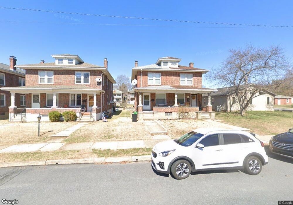 309 W Elm St, Reading, PA 19607 - photo 1