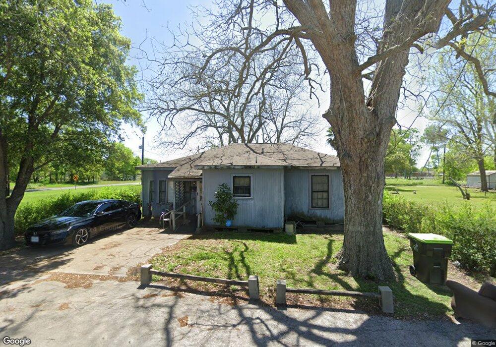 1116 2nd St, Bay City, TX 77414 - photo 1