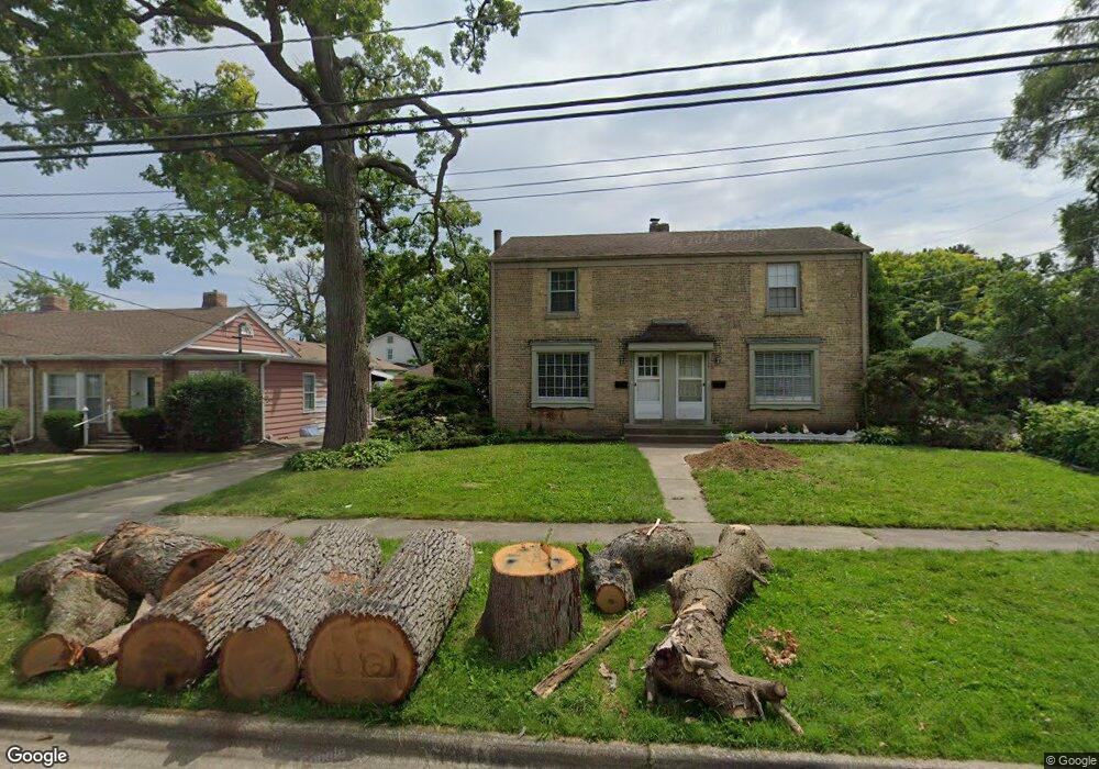 509 W Grove Ave, Waukegan, IL 60085 - photo 1