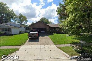 1955 Queensbridge Dr, Columbus, OH 43235