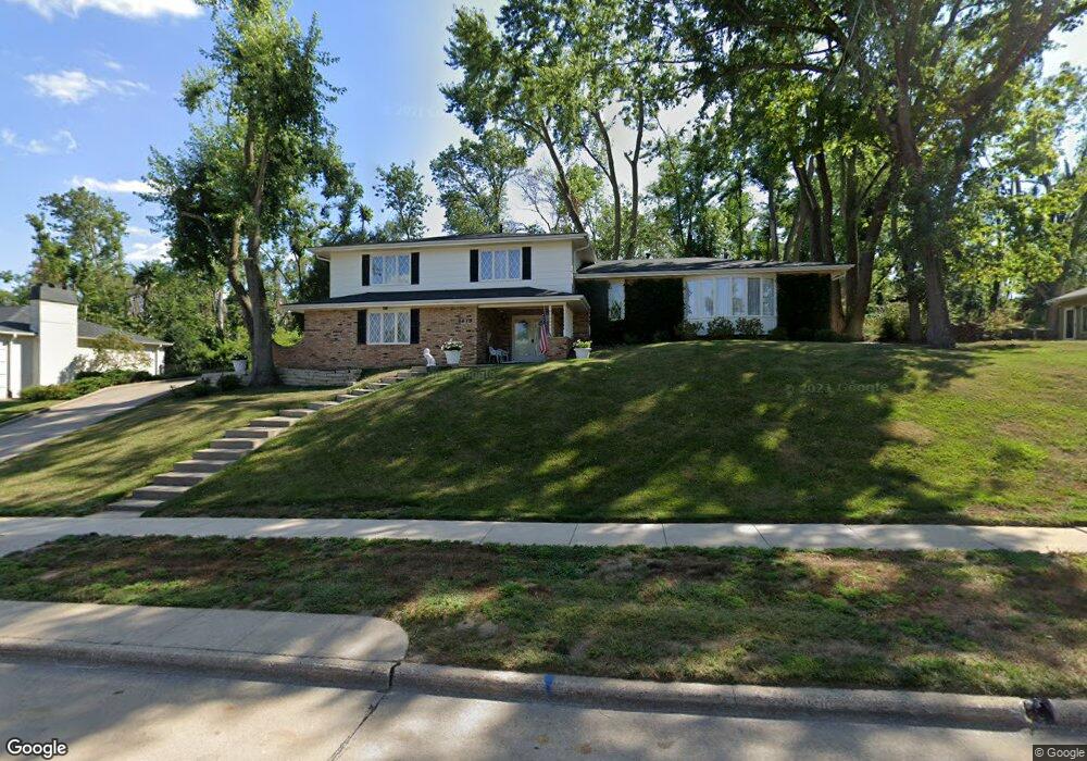 3619 Random Rd SE, Cedar Rapids, IA 52403 - photo 1