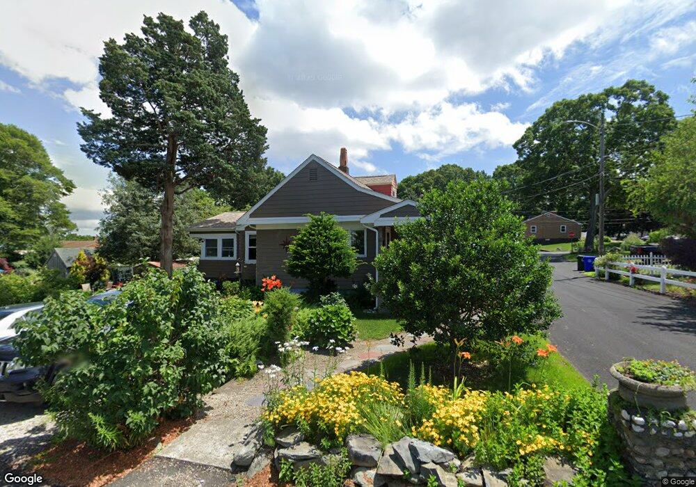 11 Dyer St, Bristol, RI 02809 - photo 1