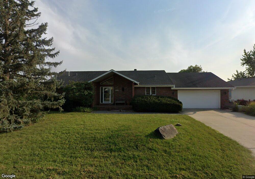 8401 Molokai Dr, Papillion, NE 68046 - photo 1