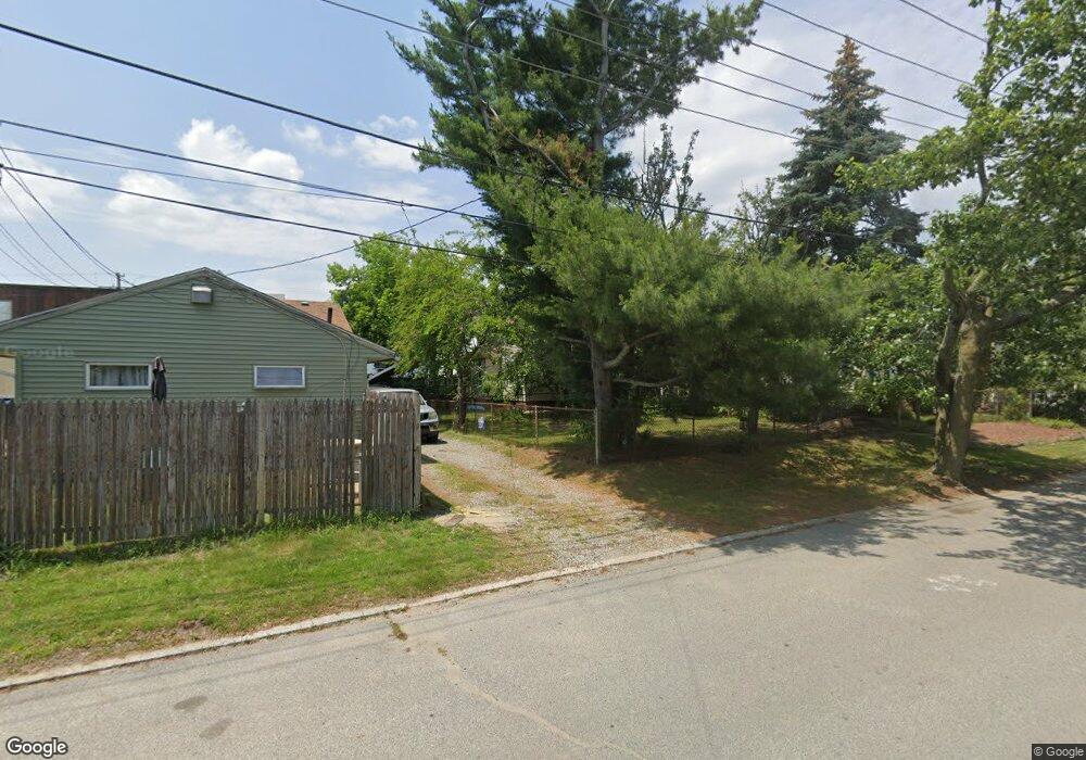 433 Station St, Cranston, RI 02910 - photo 1