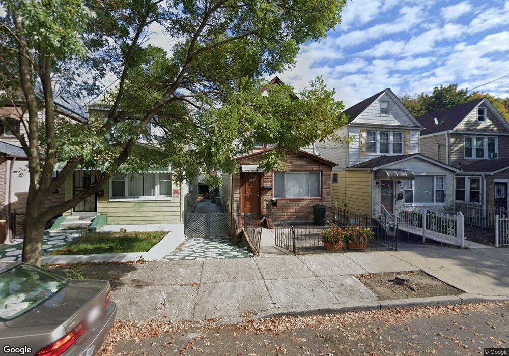 11623 170th St, Jamaica, NY 11434 - photo 1