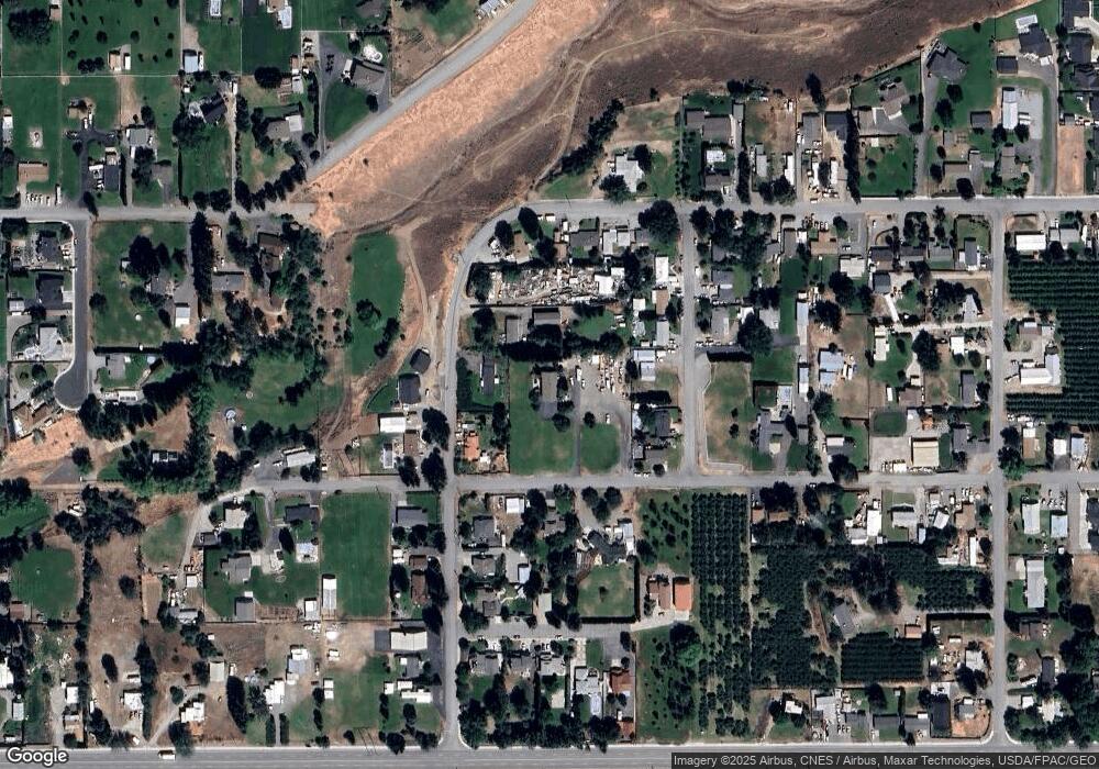 2125 1st St NE, East Wenatchee, WA 98802 - photo 1