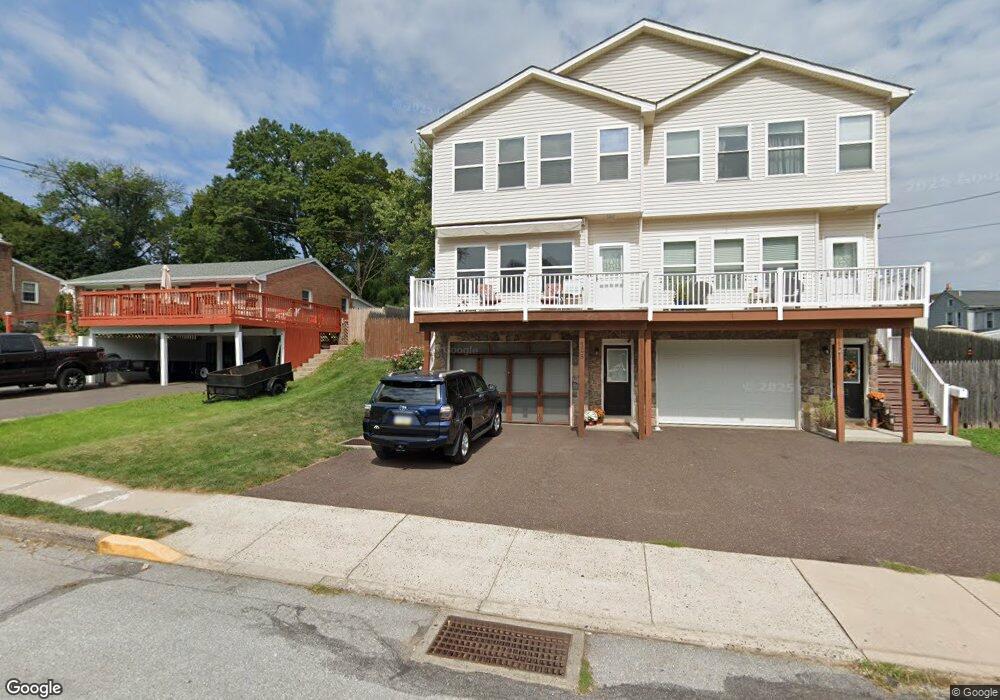 125 Poplar St, Spring City, PA 19475 - photo 1