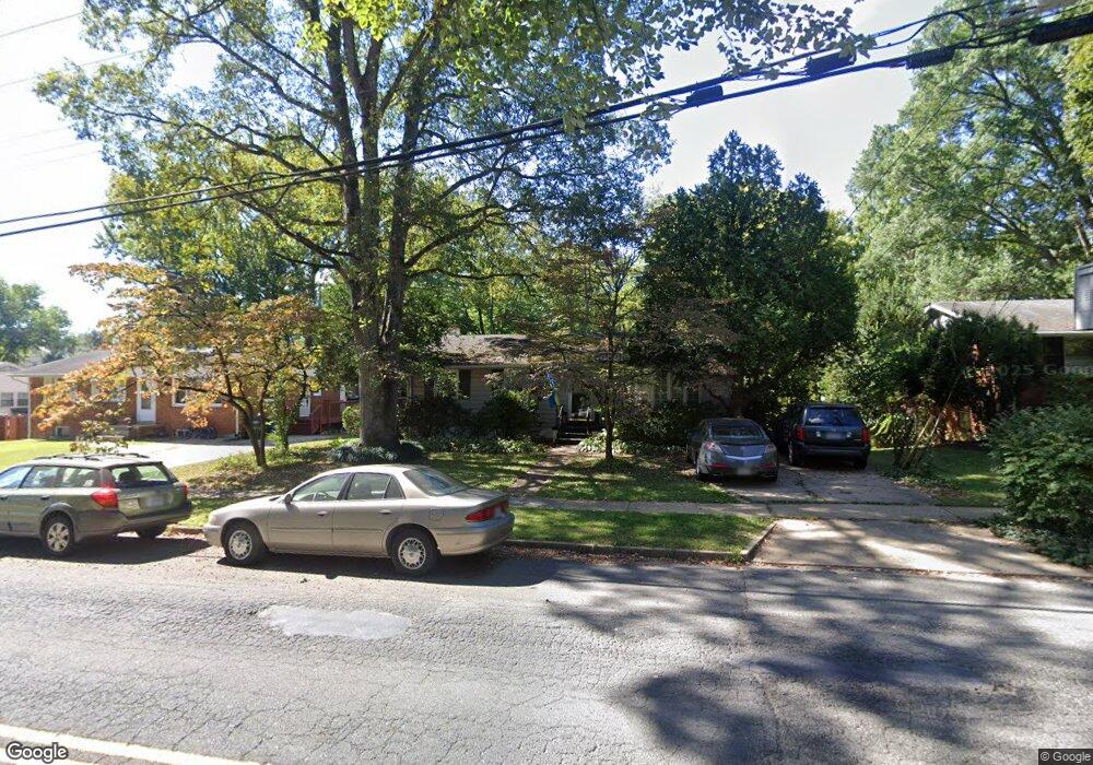 1107 Cottage St SW, Vienna, VA 22180 - photo 1