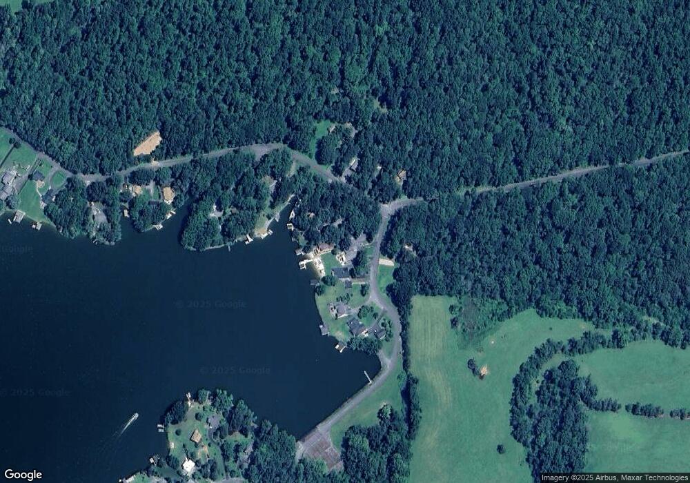 26 S Lakeshore Dr, Louisa, VA 23093 - photo 1