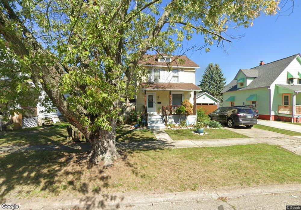 2437 E 33rd St, Lorain, OH 44055 - photo 1