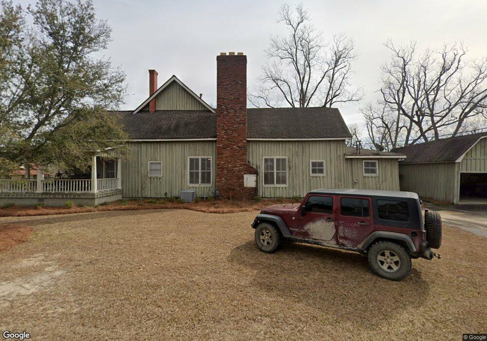 511 W Main St, Uvalda, GA 30473 - photo 1