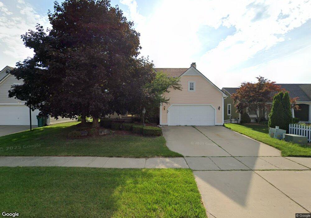 887 Chase Way Blvd, Auburn Hills, MI 48326 - photo 1