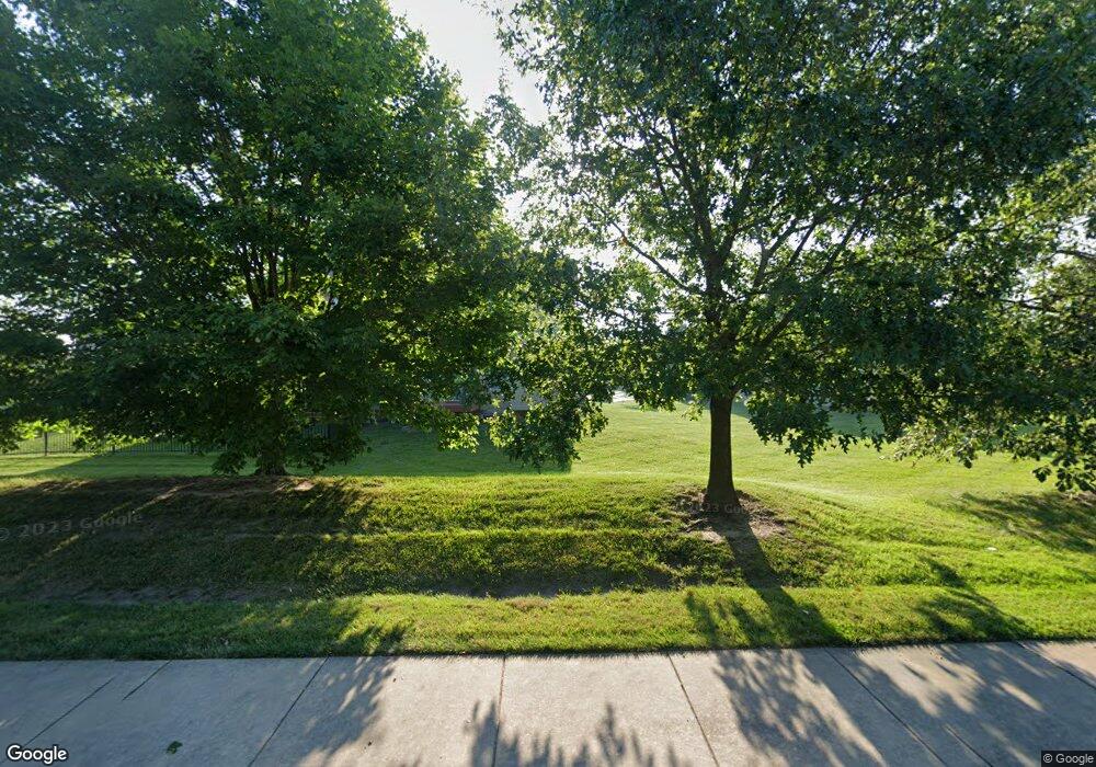 2002 Briarbend Ct, Maryville, IL 62062 - photo 1