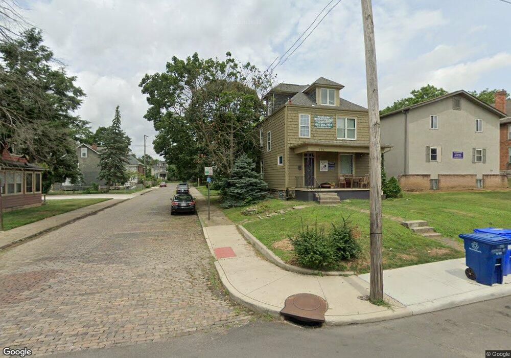 136 E Norwich Ave, Columbus, OH 43201 - photo 1