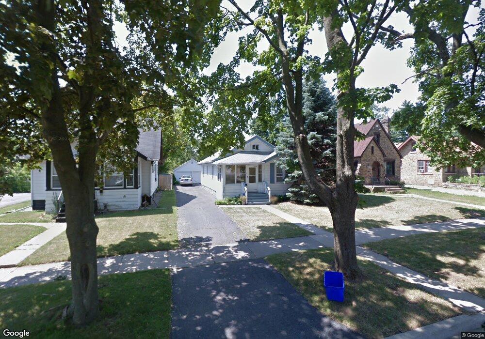 619 W Atlantic Ave, Waukegan, IL 60085 - photo 1