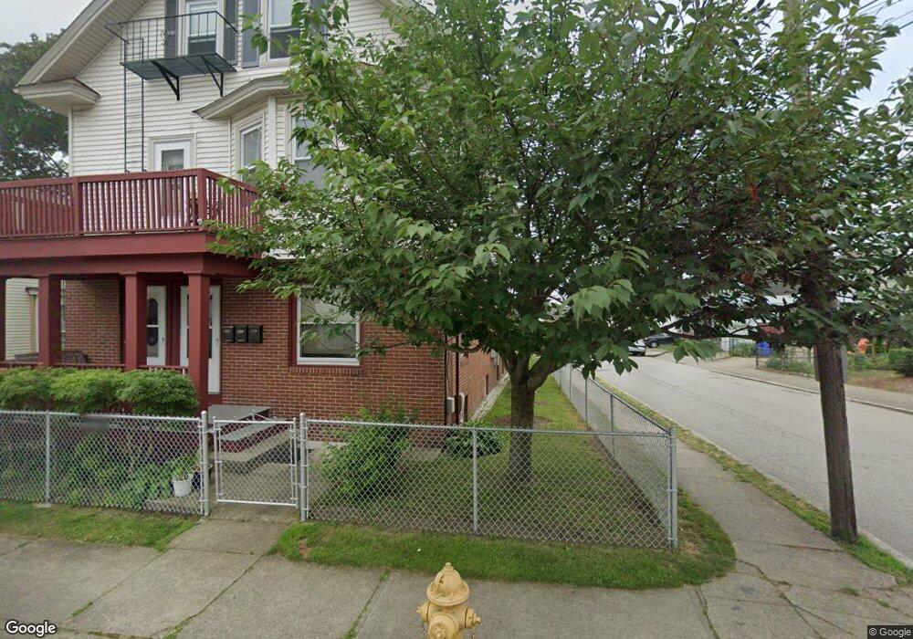 31 Potter St, Pawtucket, RI 02860 - photo 1