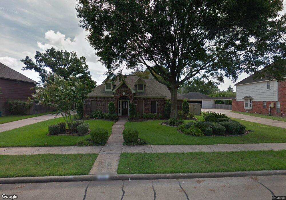 405 Windsor Dr, Friendswood, TX 77546 - photo 1