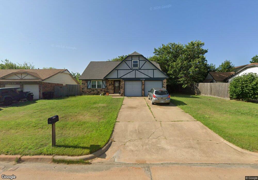 1016 E Main St, Moore, OK 73160 - photo 1
