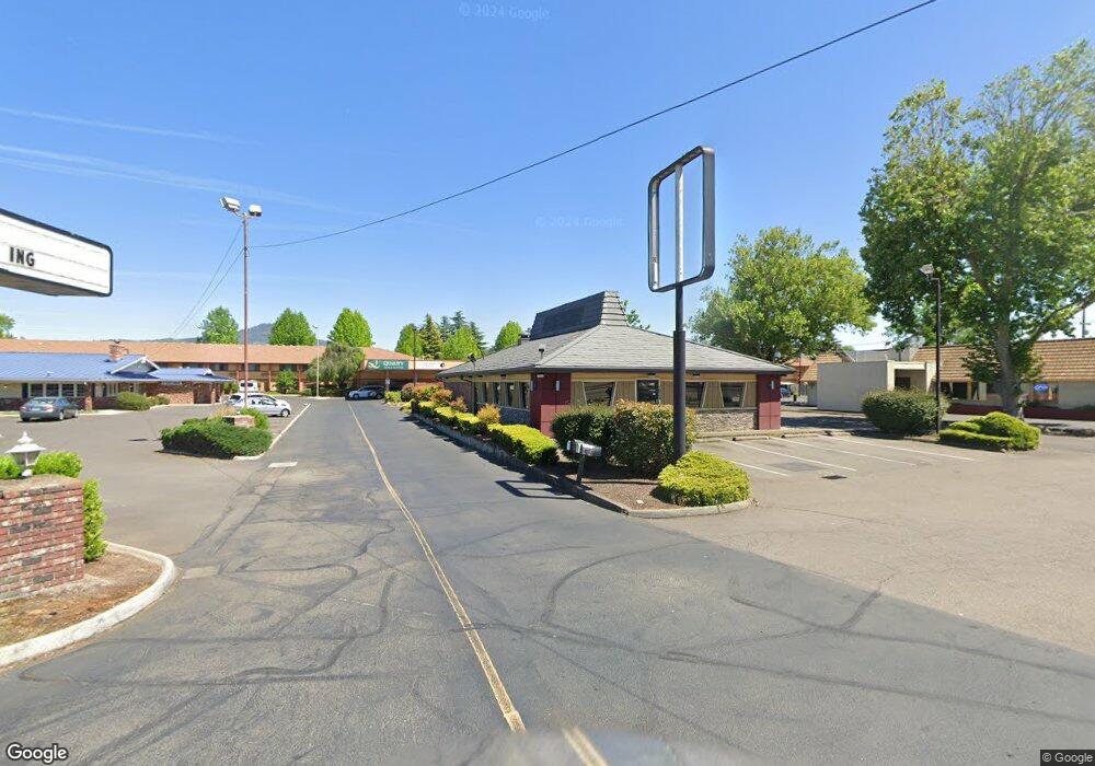 1924 Biddle Rd, Medford, OR 97504 - photo 1