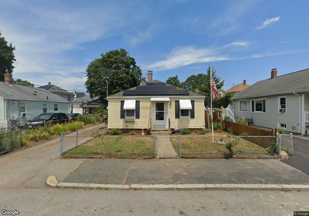 140 Oakland Ave, Pawtucket, RI 02861 - photo 1