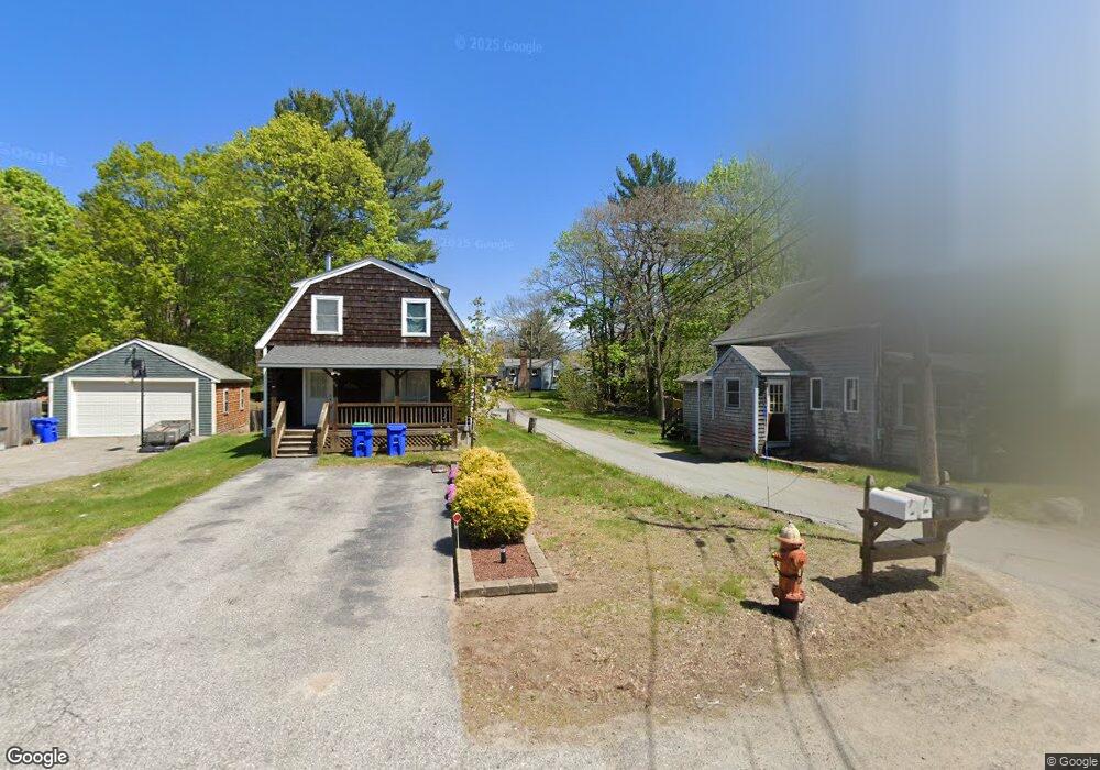 81 Pleasant St, Rockland, MA 02370 - photo 1