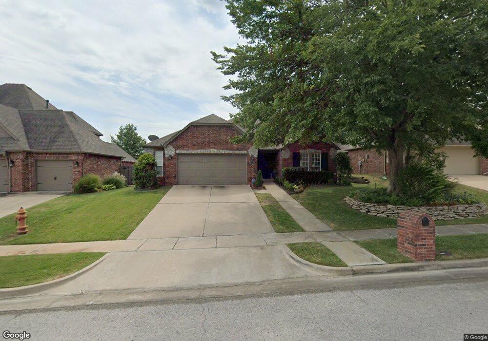 1807 E Montgomery Place, Broken Arrow, OK 74012 - photo 1