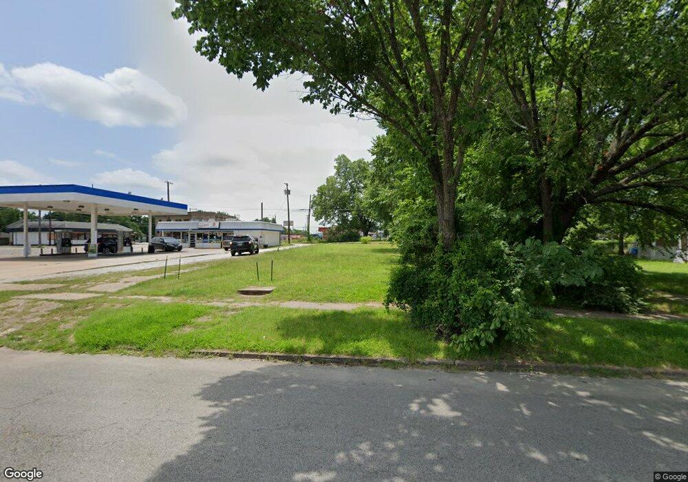 208 W Hull St, Denison, TX 75020 - photo 1