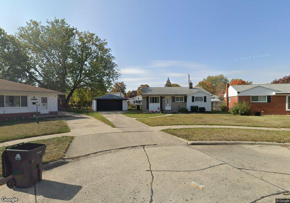 30377 Indigo St, Roseville, MI 48066 - photo 1