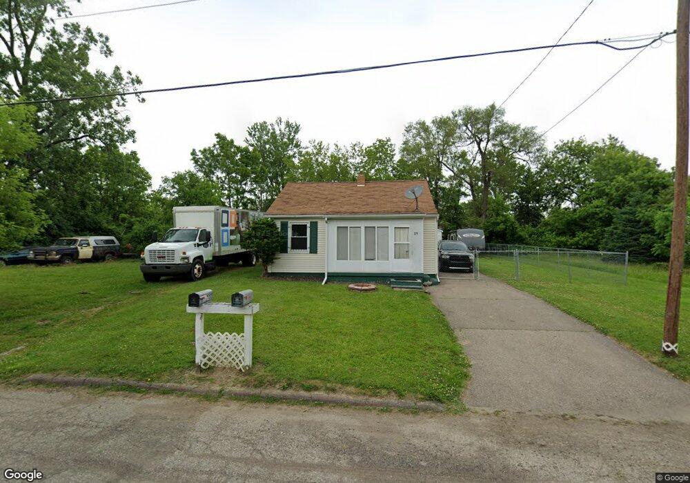 1170 W Juliah Ave, Flint, MI 48505 - photo 1
