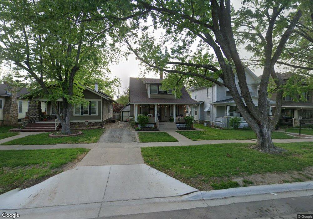 221 SW Elmwood Ave, Topeka, KS 66606 - photo 1