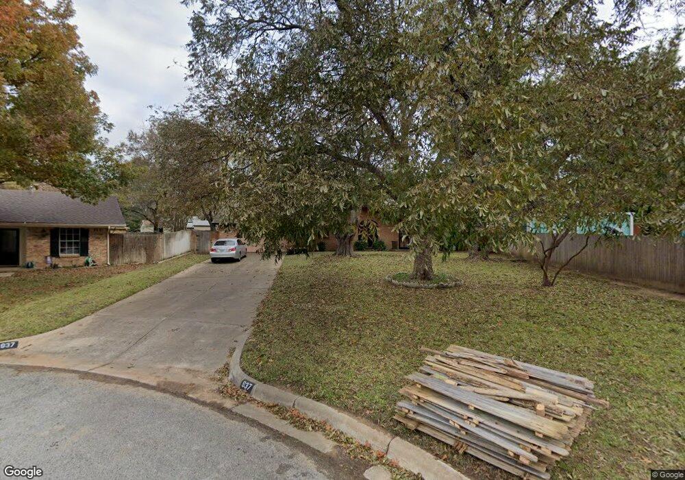 937 Charleston Ct, Bedford, TX 76022 - photo 1